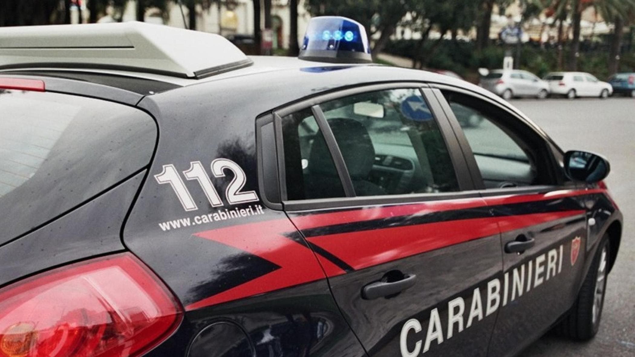 Operazione anti-mafia in Italia: 84 misure cautelari scattano.