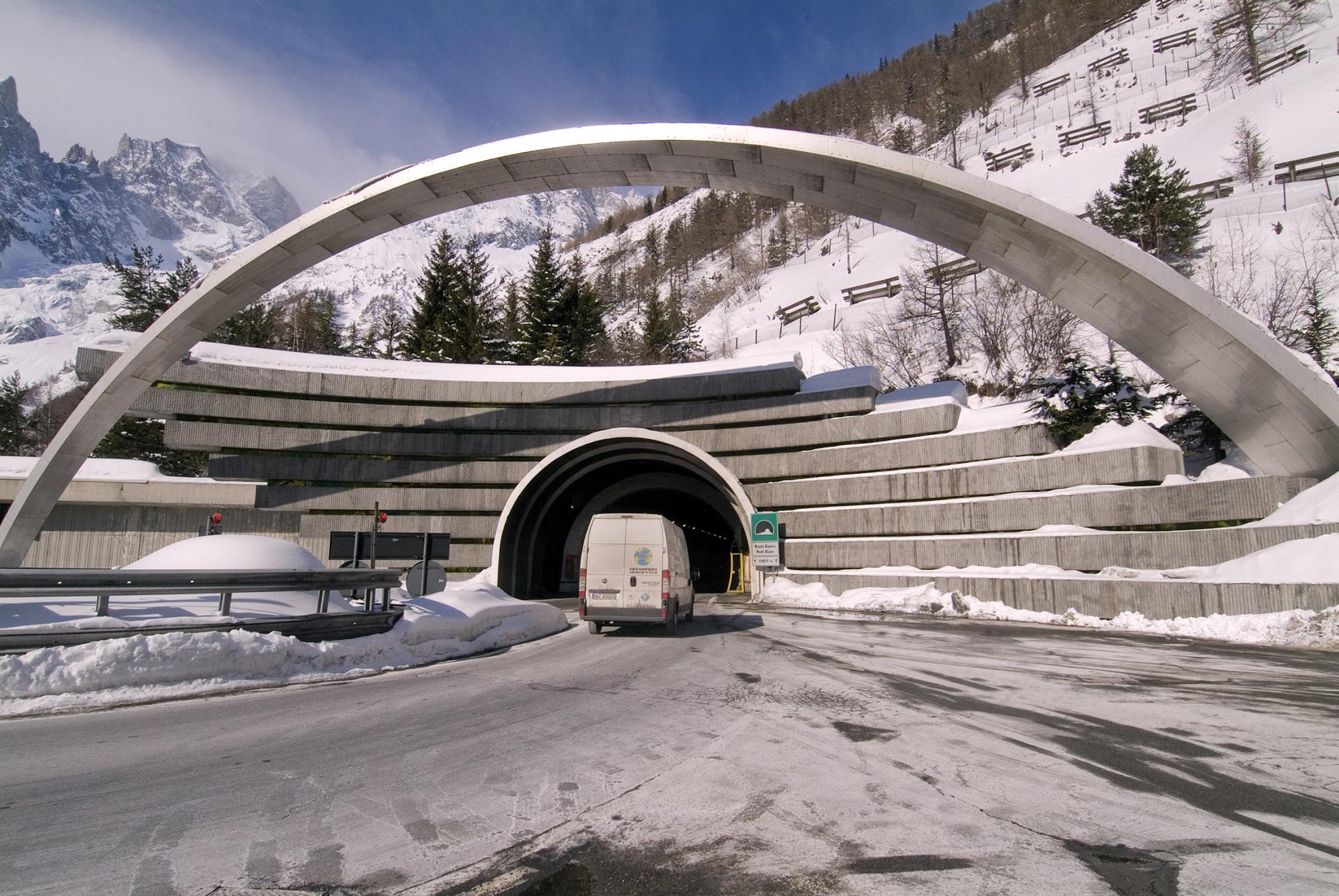 Rinviato di un anno il traforo del Monte Bianco, quando inizia?