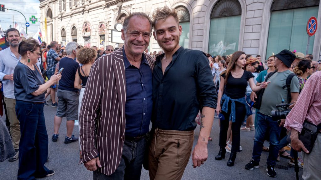 Alessandro Cecchi Paone Celebra Il Suo Matrimonio Con Simone Antolini Una Festa Con Ospiti Famosi