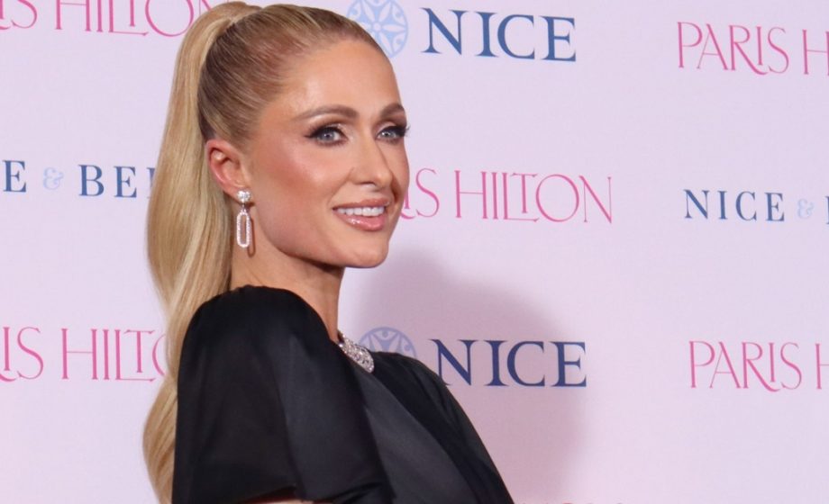 Paris Hilton sorprende con la