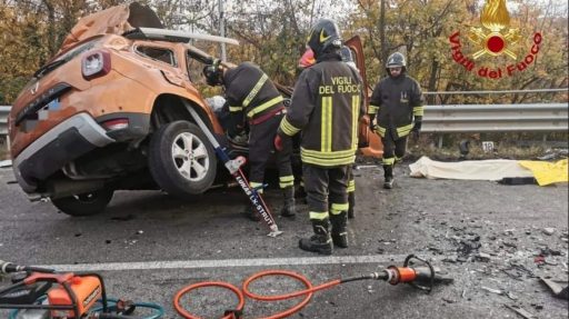 Tragico incidente stradale in