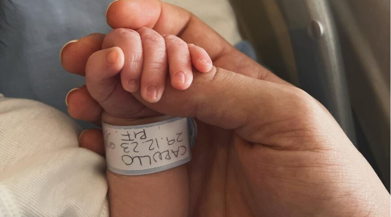 Miriam Leone annuncia la nascita di Orlando Leone Carullo e ringrazia il marito Paolo e il personale dell’Humanitas