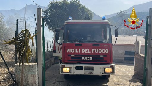 Ondata di incendi a Palermo e