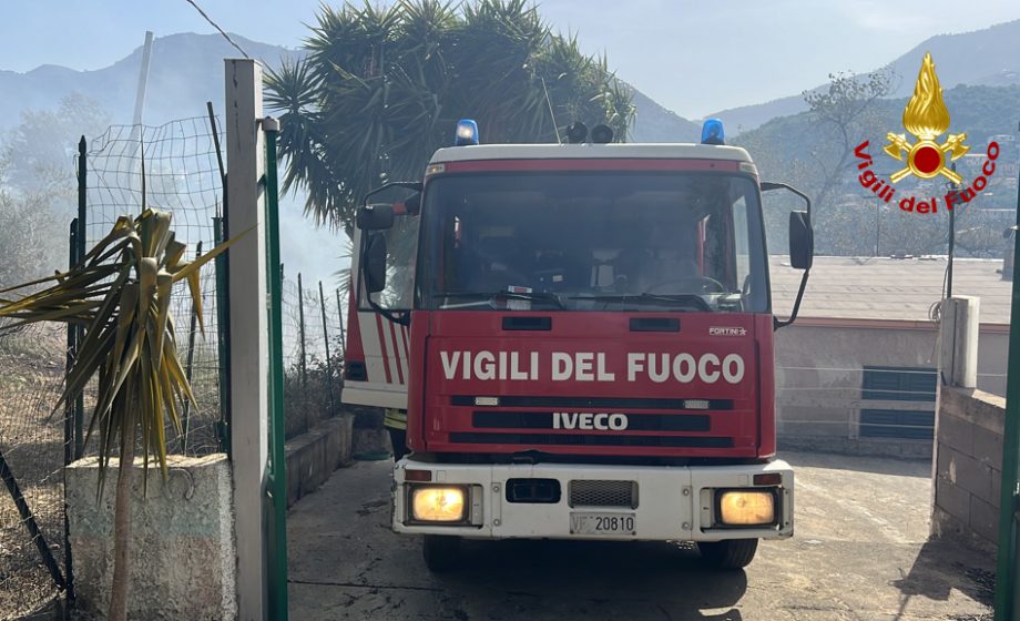 Ondata di incendi a Palermo e