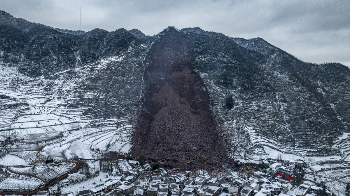 Devastante frana in Cina provoca 11 morti e decine di dispersi