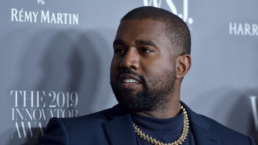 Kanye West nuovo sorriso da J