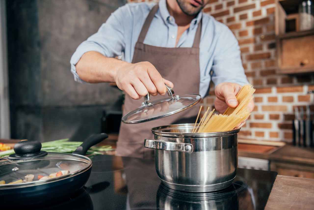 Le dosi d'acqua consigliate per cuocere la pasta