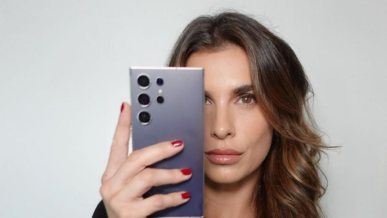 Elisabetta Canalis, la violenza  di gruppo in mezzo alla strada: “Non fatemi del male” | Ecco cos’è successo