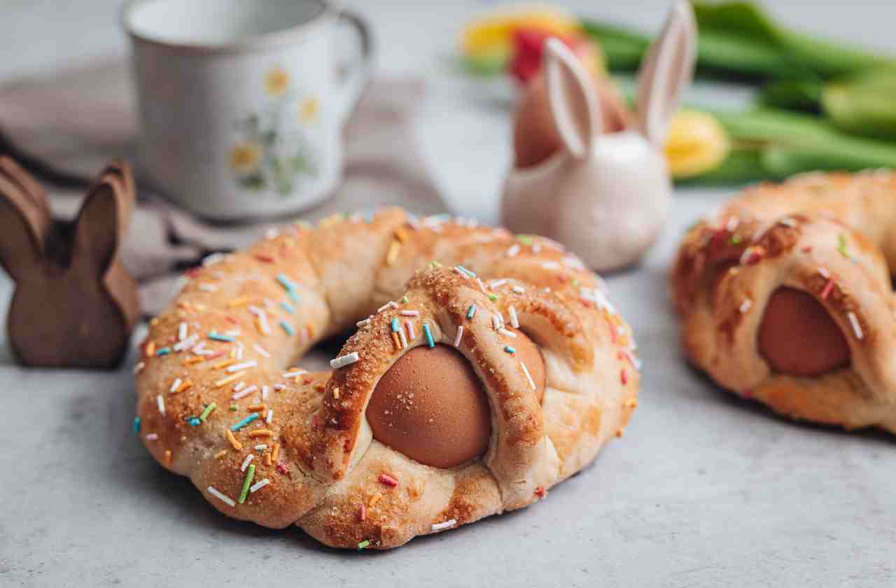 Pasqua in Puglia, devi gustare la “scarcella” | Arrivano da tutto il mondo per gustarla: la ricetta è semplicissima