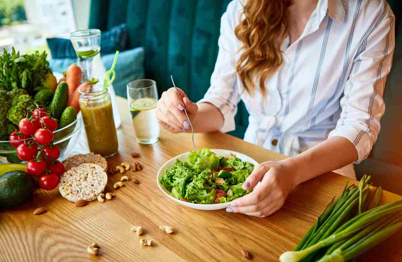 Dieta di primavera, con questi alimenti perdi peso e mangi a sbafo | Prendi nota e torna subito in forma