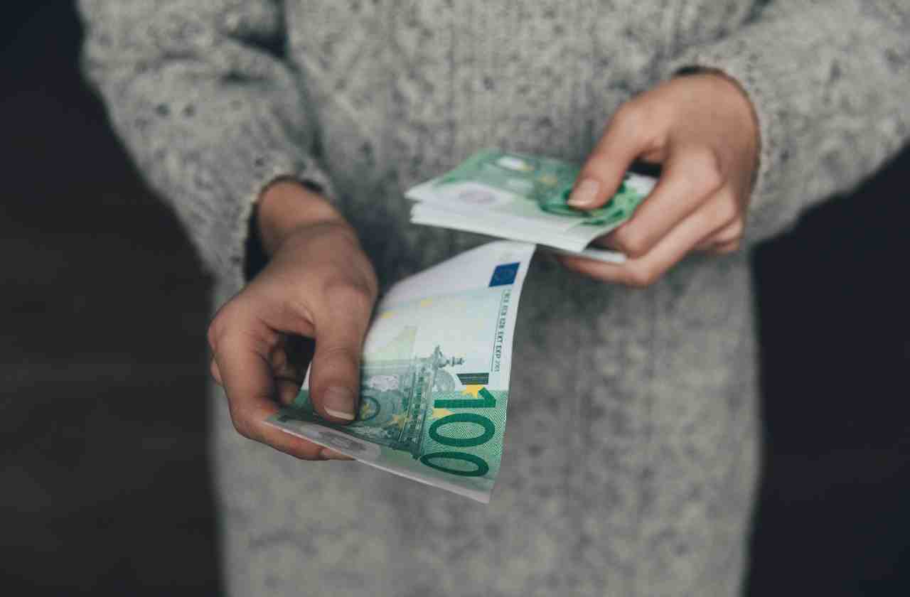 Vuoi guadagnare online? Basta spendere soldi: con questo metodo metti in tasca 1000€ | Accedi qui, è gratis