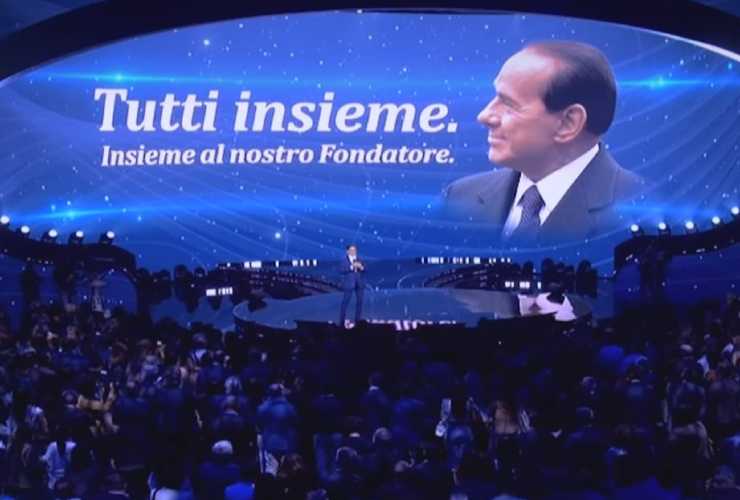 Omaggio a Silvio Berlusconi - Avvisatore.it