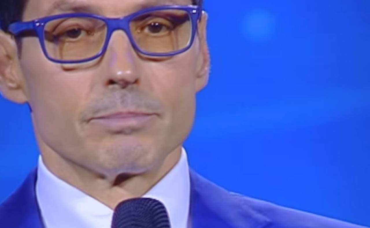 Mediaset, tutti i dipendenti in un fiume di lacrime: l’annuncio di Pier Silvio Berlusconi era inevitabile