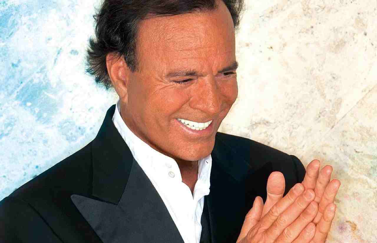 Julio Iglesias - Avvisatore.it